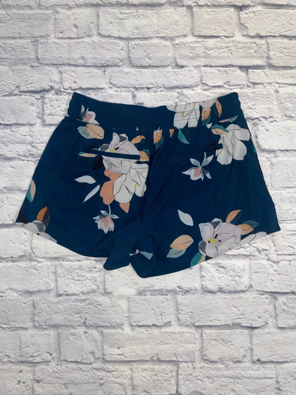 Athleta Printed Baja Short Size 6